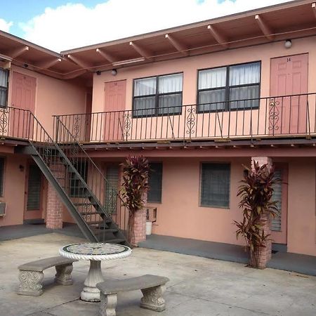 Helen Apartments & Motel West Palm Beach Exteriér fotografie
